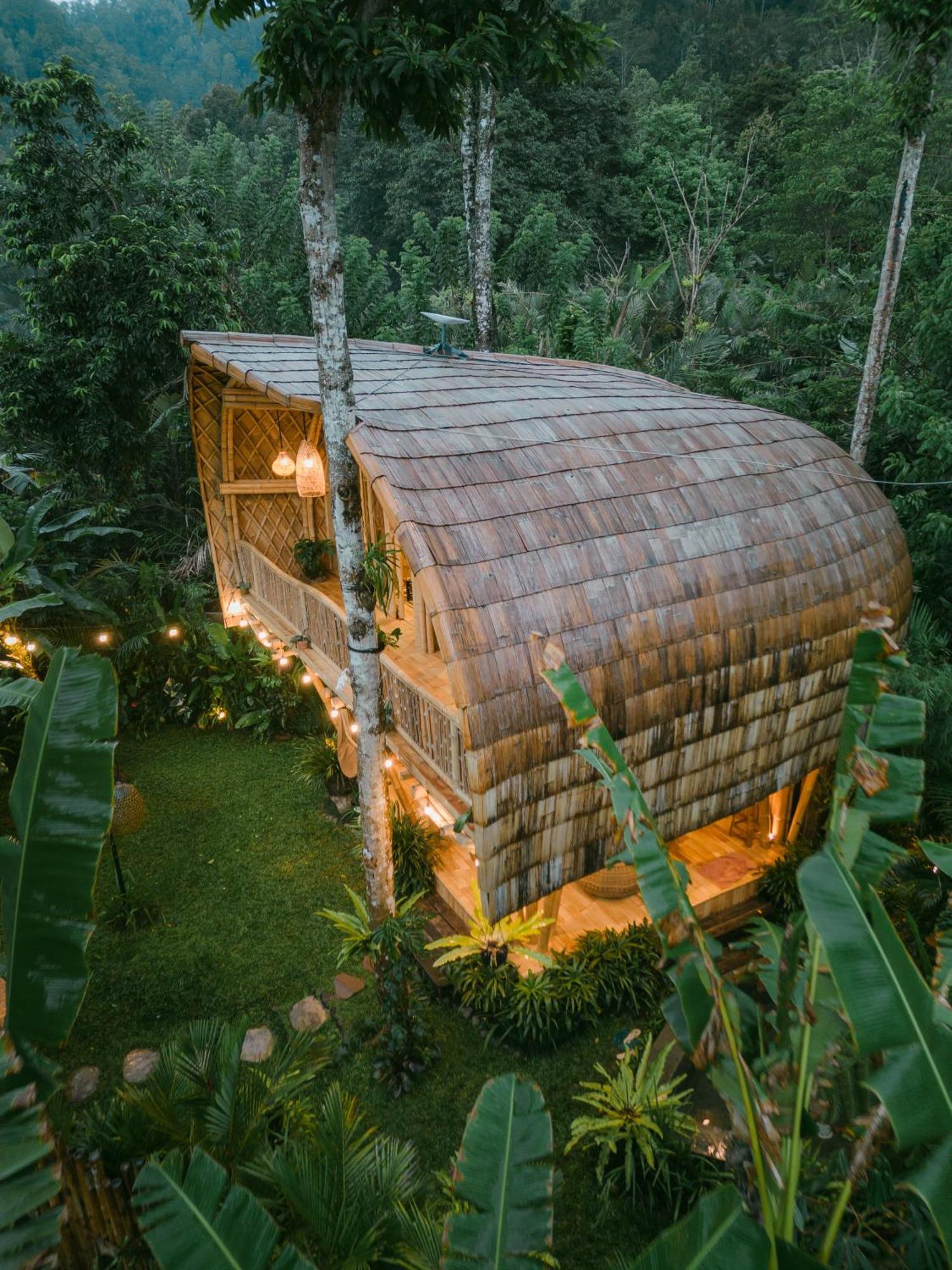 Alamvaya Bali Bamboo House Villa Sidemen  Exterior photo