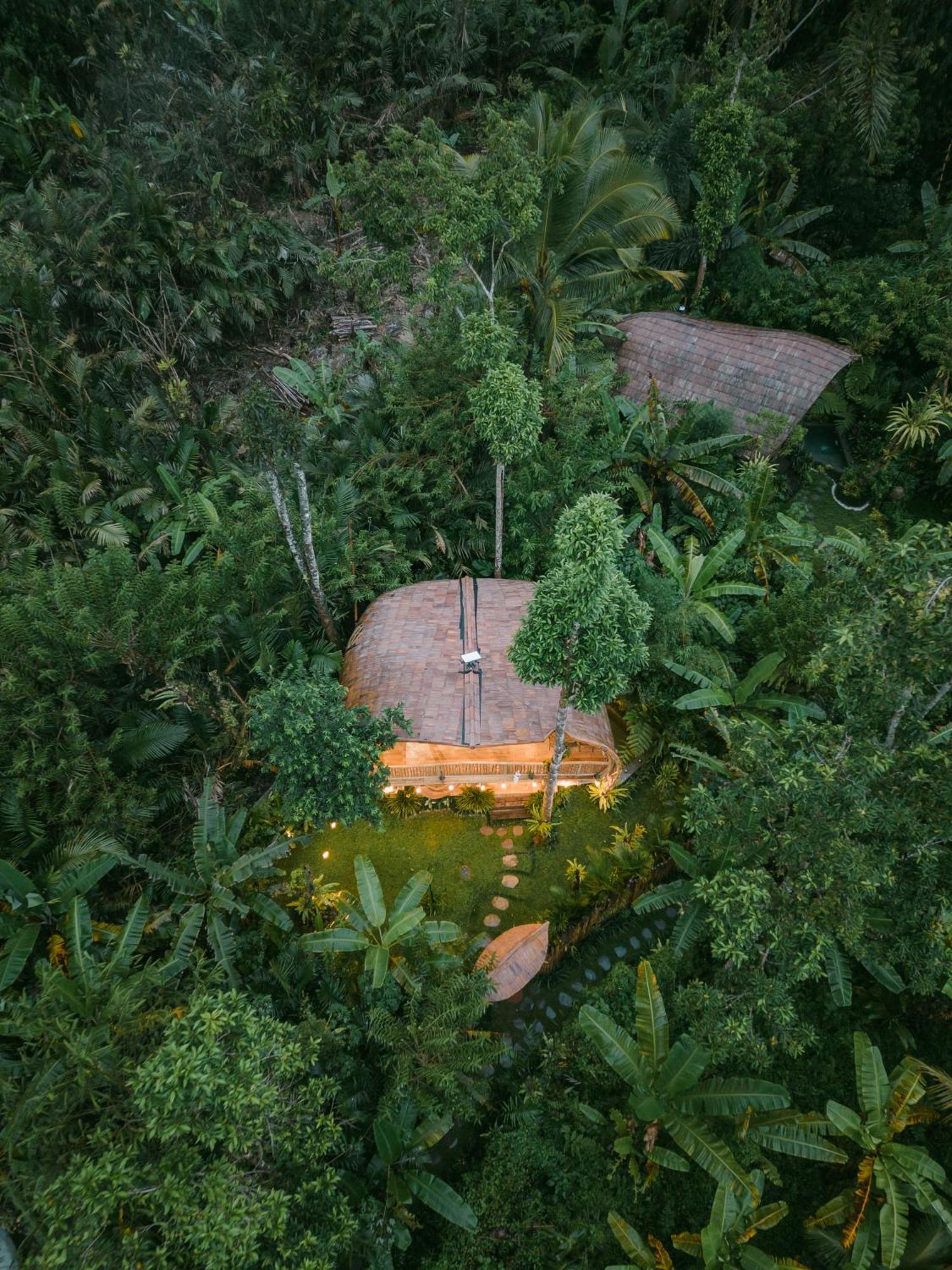 Alamvaya Bali Bamboo House Villa Sidemen  Exterior photo